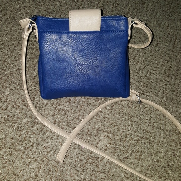 Charming Charlie Crossbody Purse. - Picture 8 of 8
